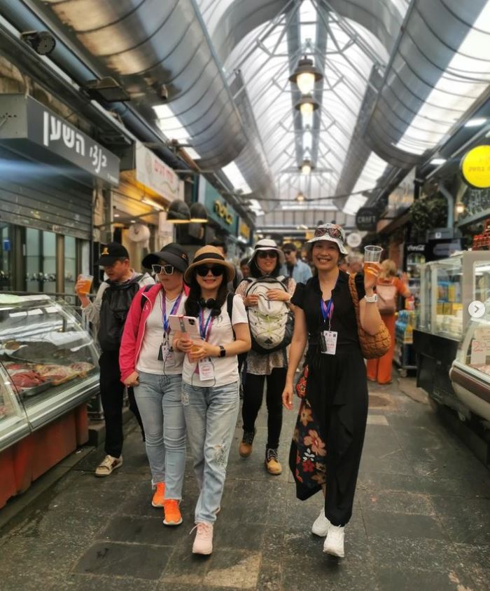 Guiding Chinese Tourists On A Tasting Food Tour At Machine Yehuda Market Jerusalem🧆